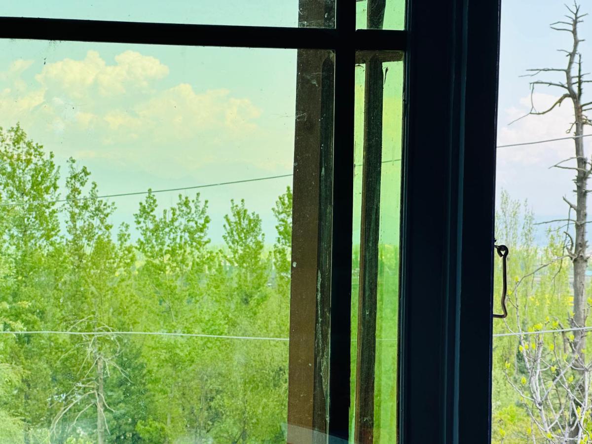 Sheen Homestay Gulmarg Exteriér fotografie