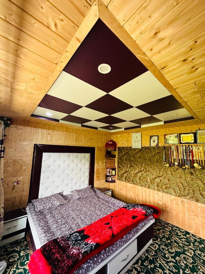 Sheen Homestay Gulmarg Exteriér fotografie